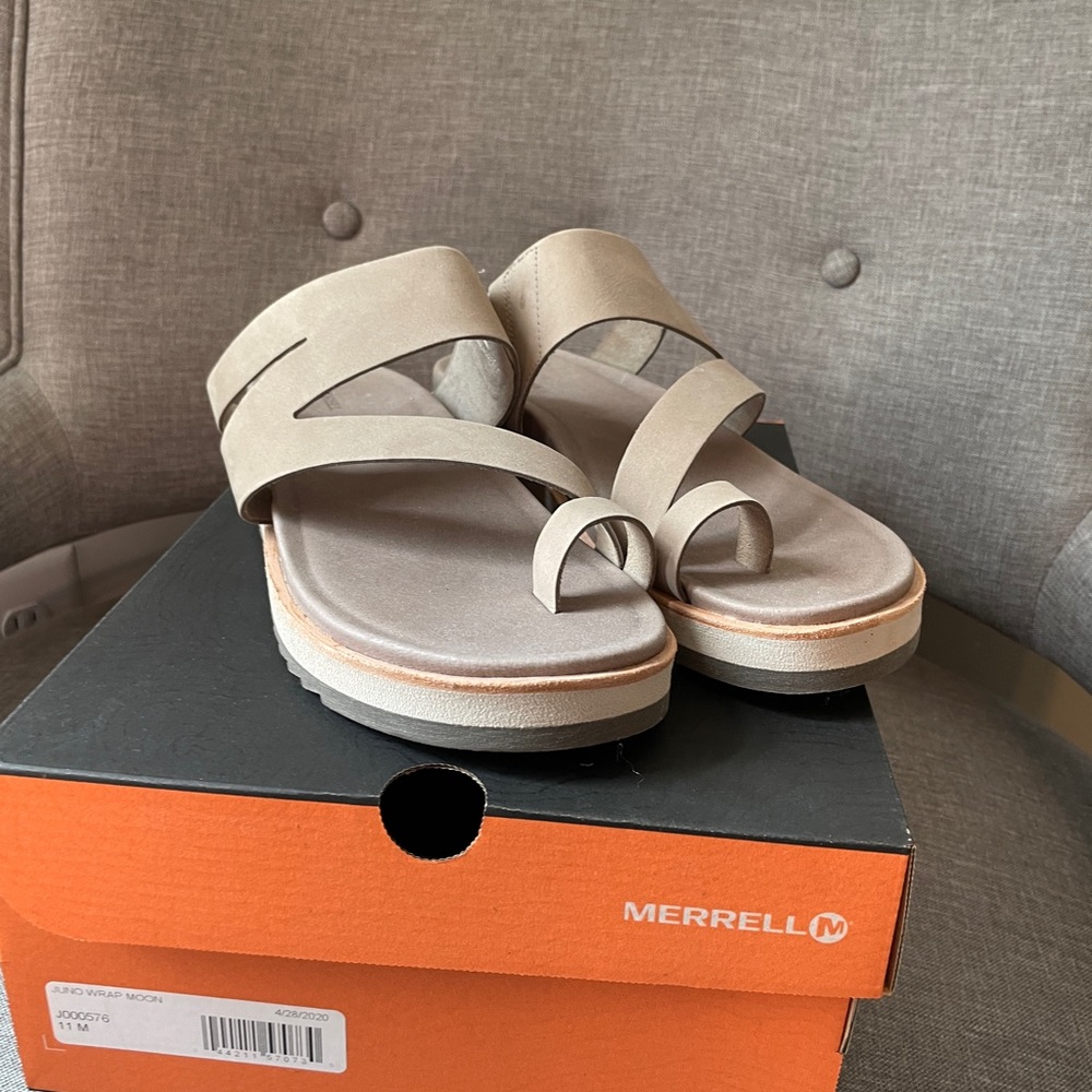 Merrell Sandals - Picture 2 of 5
